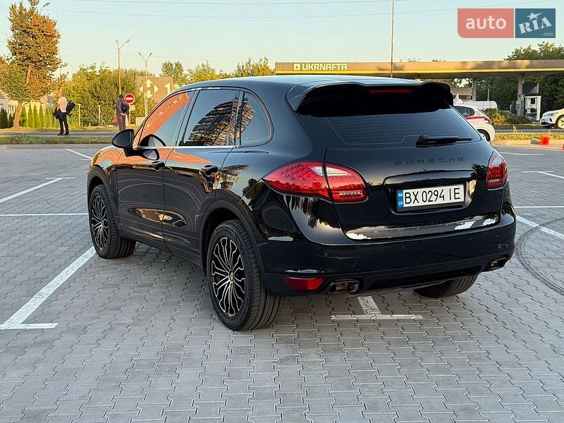 Фото Porsche Cayenne з оголошення AUTO.RIA