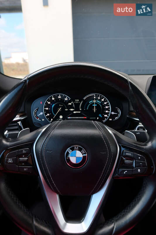 Фото BMW 5 Series з оголошення AUTO.RIA
