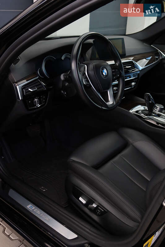 Фото BMW 5 Series з оголошення AUTO.RIA