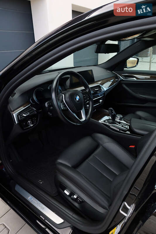 Фото BMW 5 Series з оголошення AUTO.RIA
