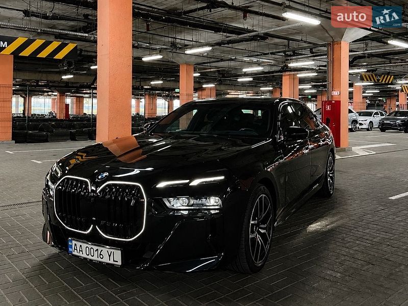 Фото BMW i7 з оголошення AUTO.RIA