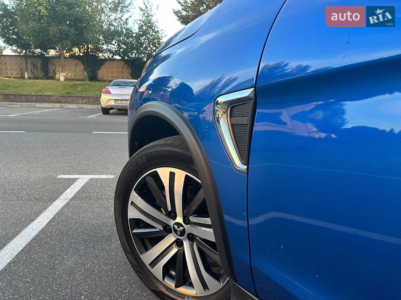 Фото Mitsubishi Outlander Sport з оголошення AUTO.RIA