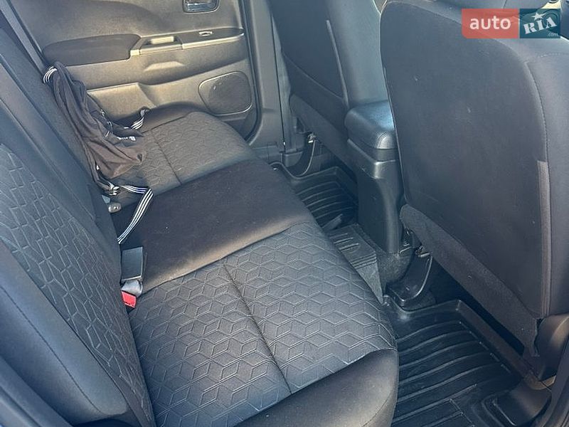 Фото Mitsubishi Outlander Sport з оголошення AUTO.RIA