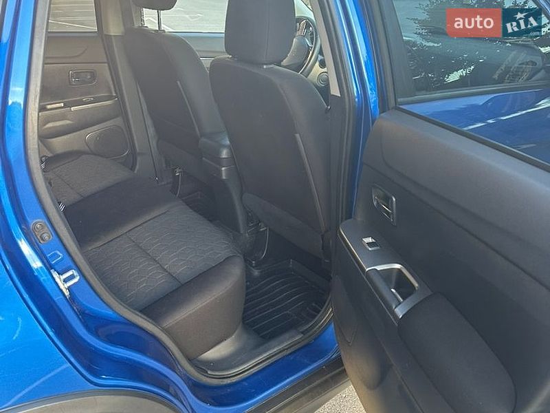 Фото Mitsubishi Outlander Sport з оголошення AUTO.RIA