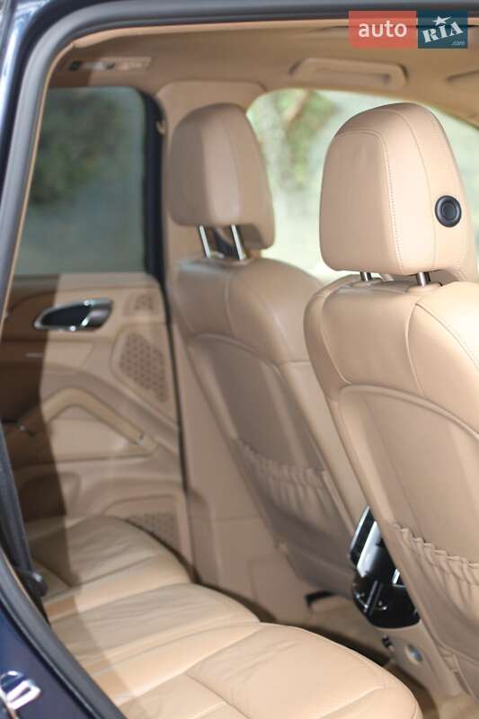 Фото Porsche Cayenne з оголошення AUTO.RIA