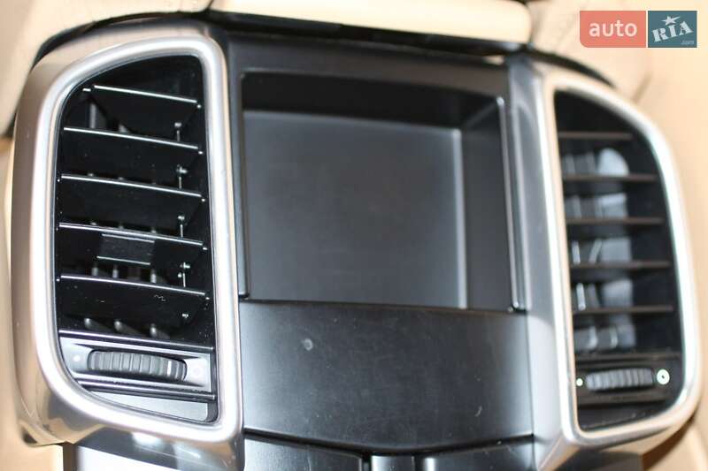 Фото Porsche Cayenne з оголошення AUTO.RIA