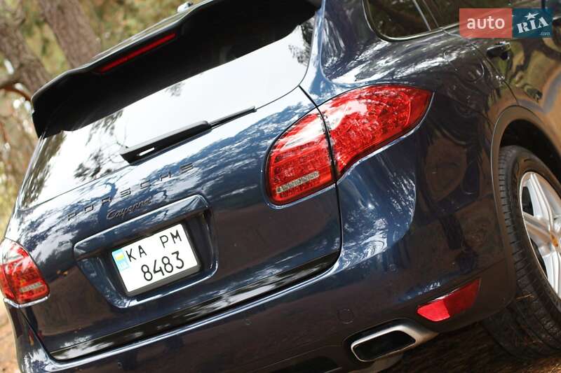 Фото Porsche Cayenne з оголошення AUTO.RIA