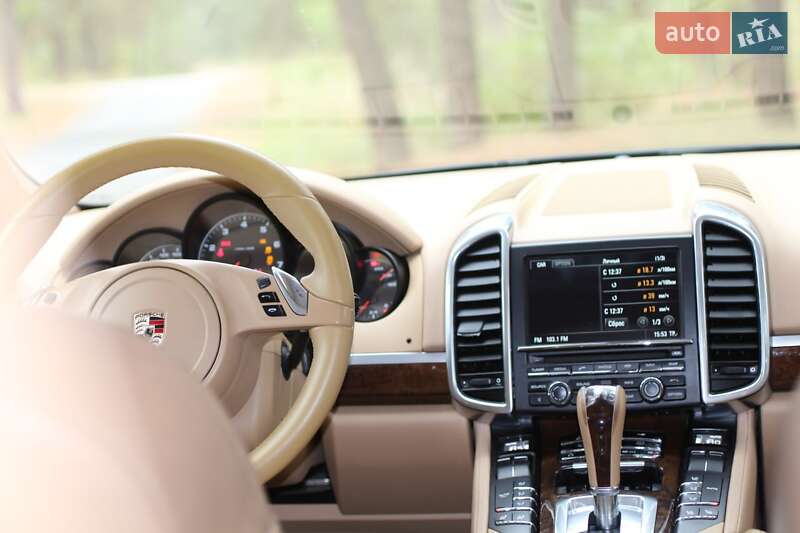 Фото Porsche Cayenne з оголошення AUTO.RIA
