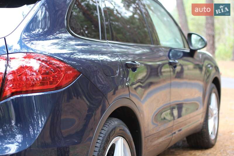 Фото Porsche Cayenne з оголошення AUTO.RIA