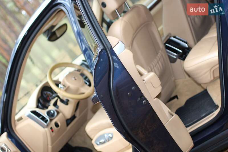 Фото Porsche Cayenne з оголошення AUTO.RIA