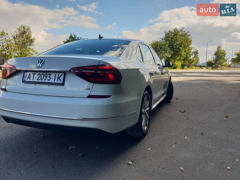 Фото Volkswagen Passat з оголошення AUTO.RIA