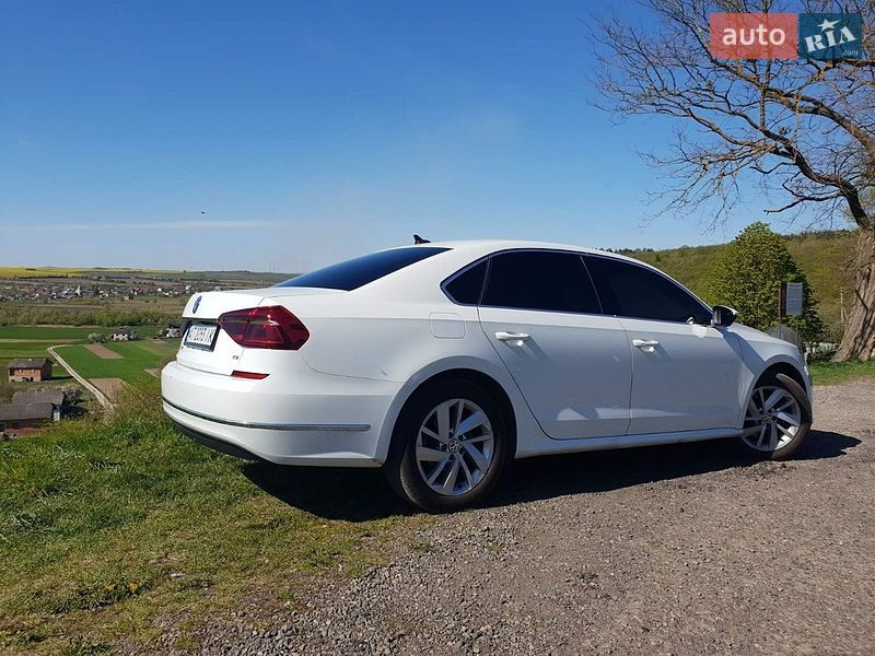 Фото Volkswagen Passat з оголошення AUTO.RIA