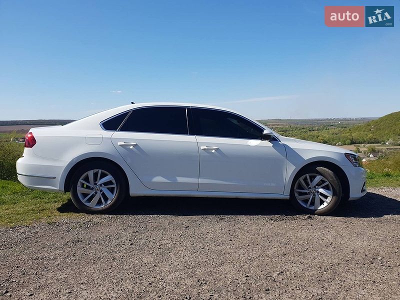 Фото Volkswagen Passat з оголошення AUTO.RIA