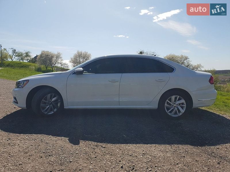 Фото Volkswagen Passat з оголошення AUTO.RIA