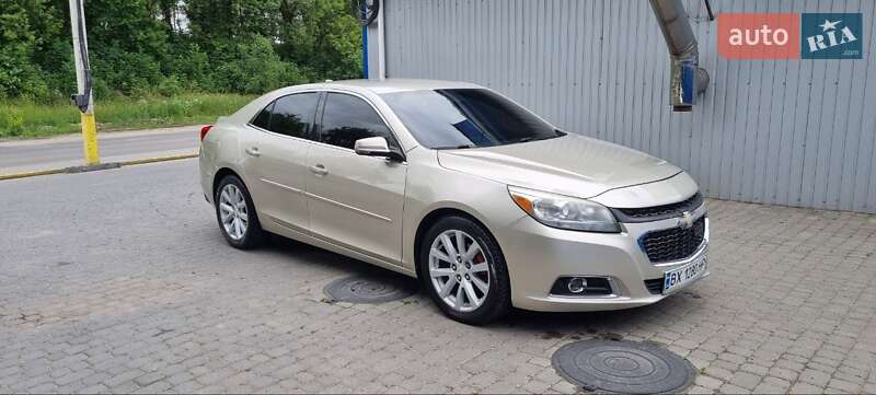 Фото Chevrolet Malibu з оголошення AUTO.RIA