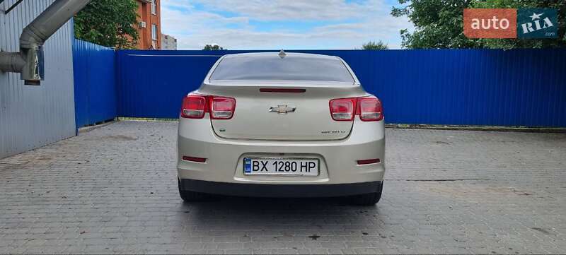 Фото Chevrolet Malibu з оголошення AUTO.RIA