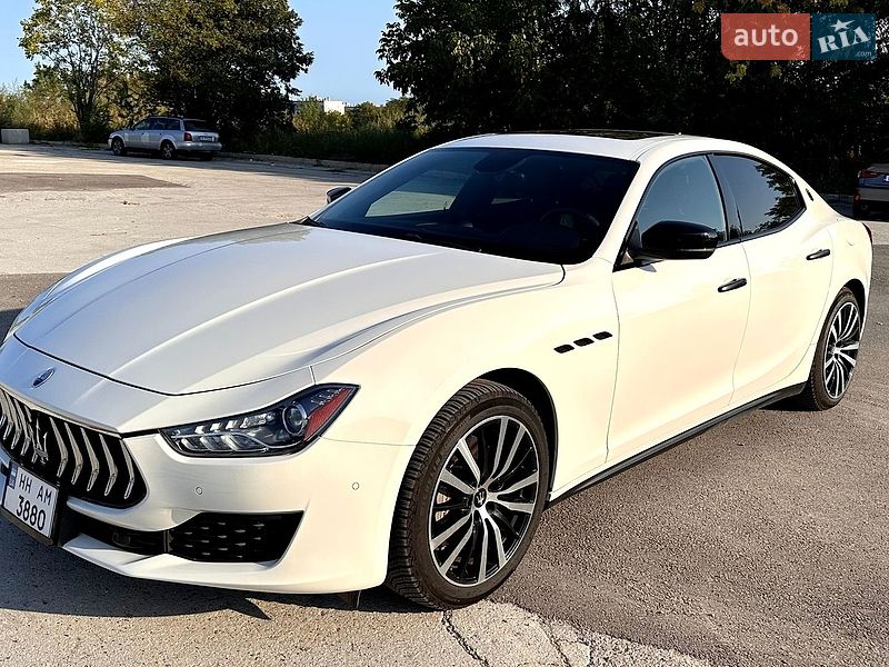 Фото Maserati Ghibli з оголошення AUTO.RIA