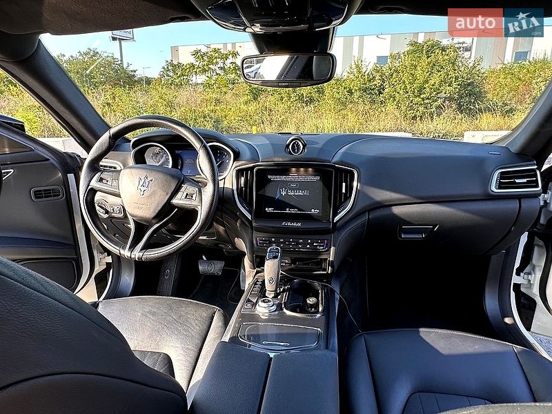 Фото Maserati Ghibli з оголошення AUTO.RIA