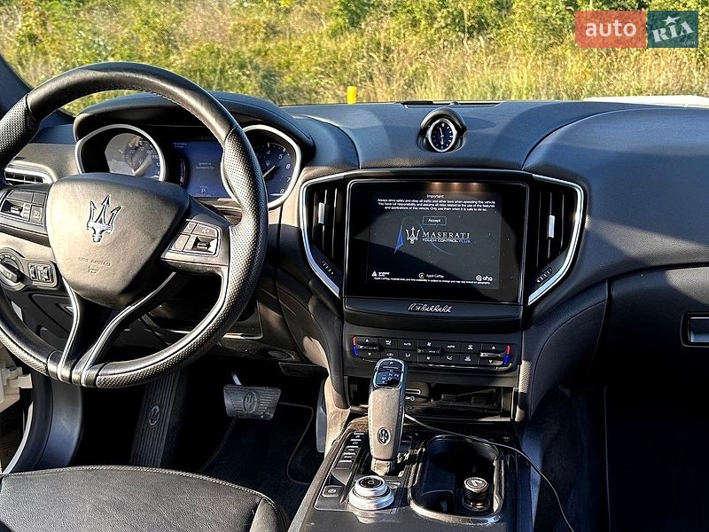 Фото Maserati Ghibli з оголошення AUTO.RIA