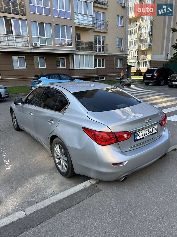Фото Infiniti Q50 з оголошення AUTO.RIA