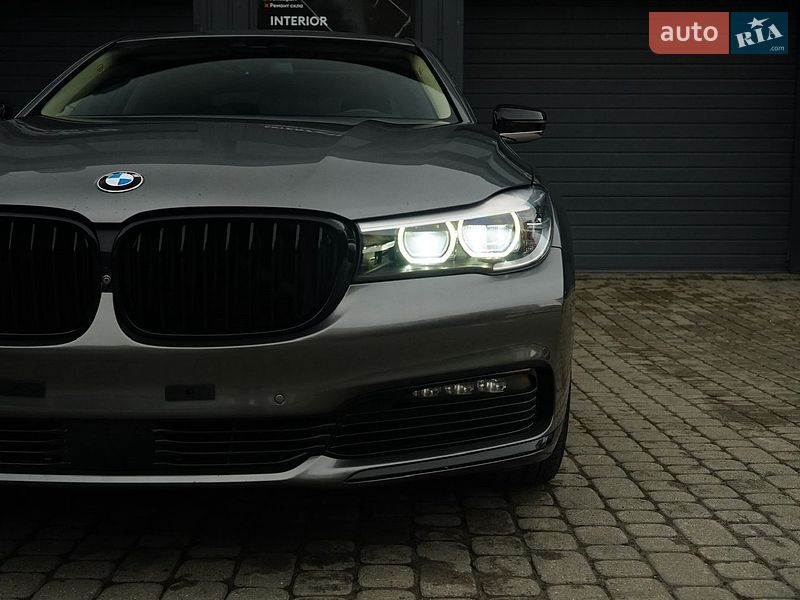 Фото BMW 7 Series з оголошення AUTO.RIA