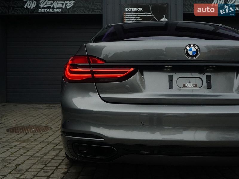 Фото BMW 7 Series з оголошення AUTO.RIA