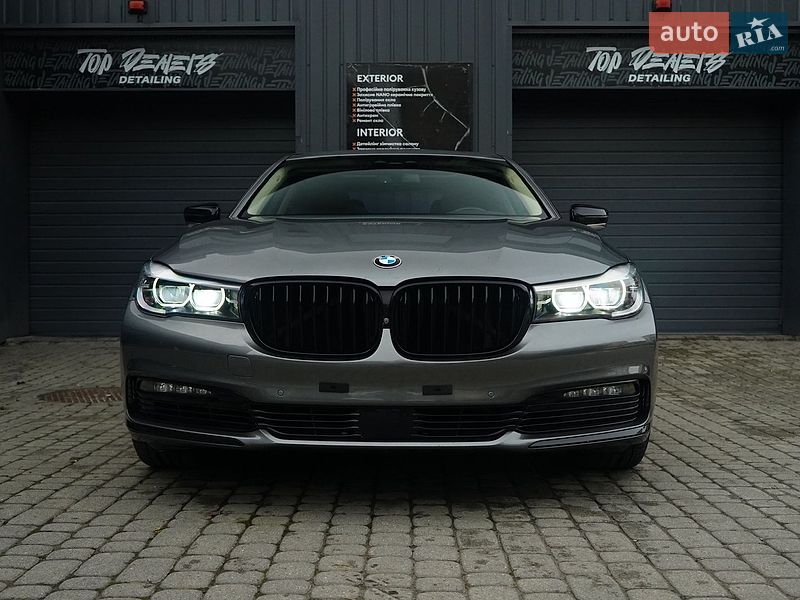Фото BMW 7 Series з оголошення AUTO.RIA