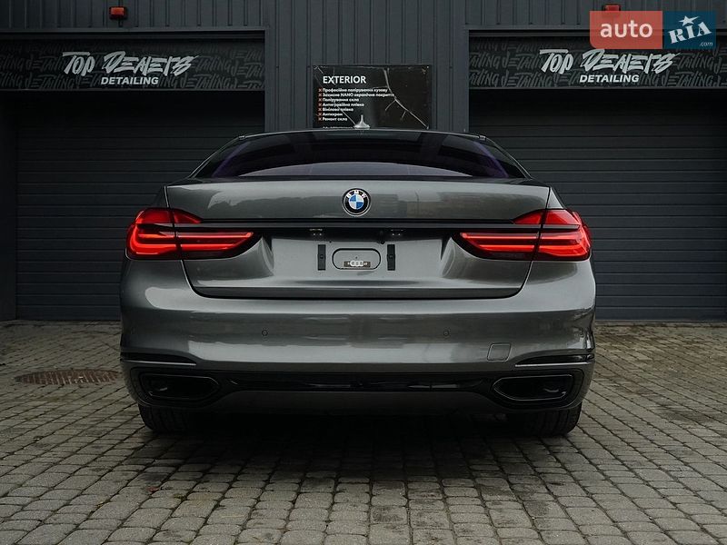 Фото BMW 7 Series з оголошення AUTO.RIA