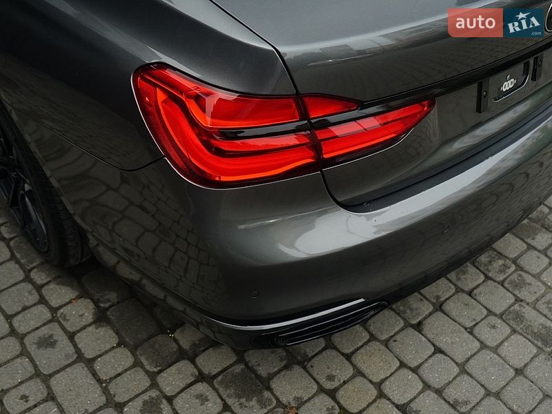 Фото BMW 7 Series з оголошення AUTO.RIA