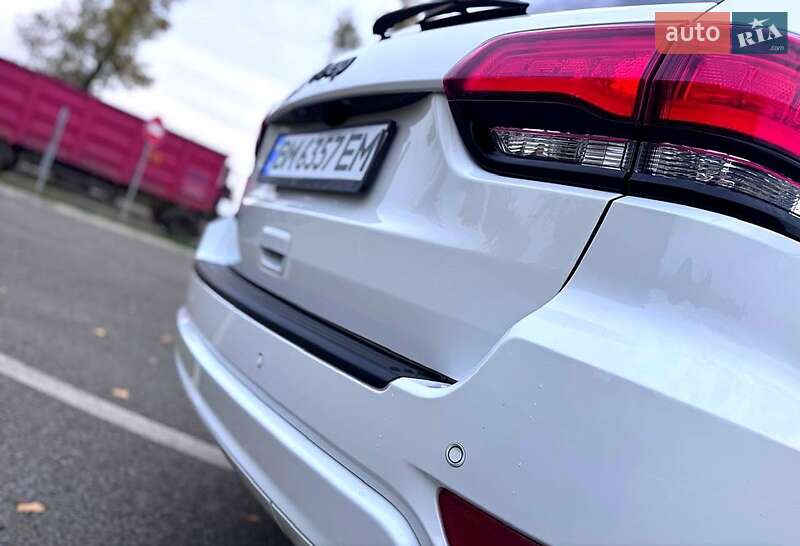Фото Jeep Grand Cherokee з оголошення AUTO.RIA