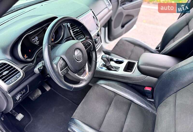 Фото Jeep Grand Cherokee з оголошення AUTO.RIA