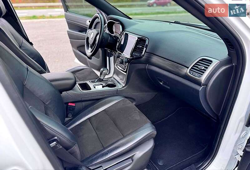 Фото Jeep Grand Cherokee з оголошення AUTO.RIA