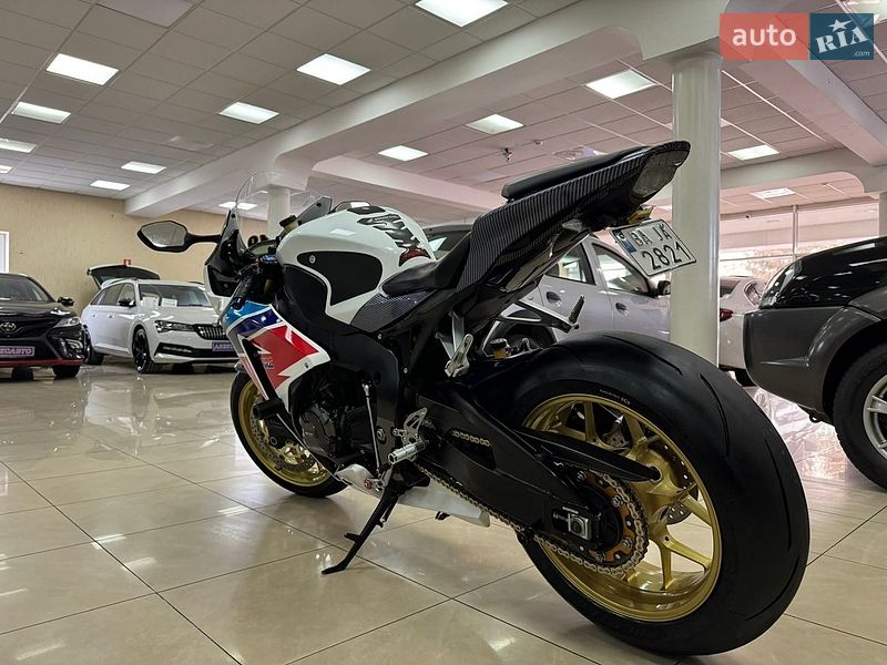 Фото Honda CBR 1000RR з оголошення AUTO.RIA