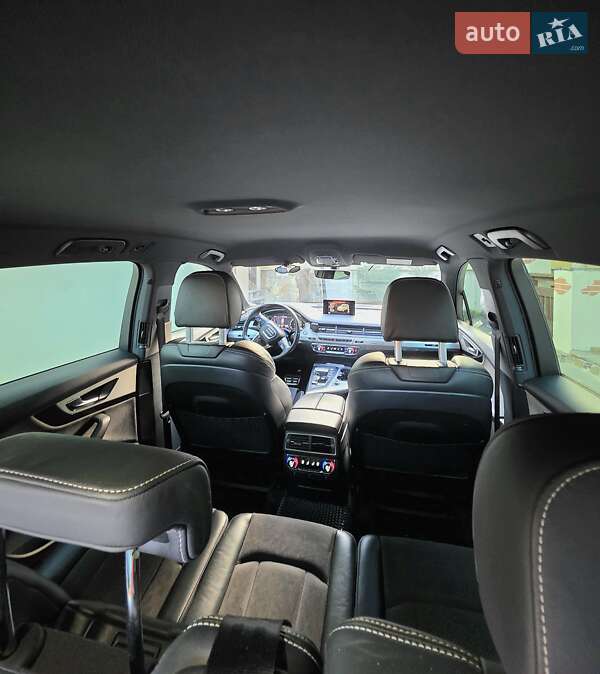 Фото Audi Q7 з оголошення AUTO.RIA