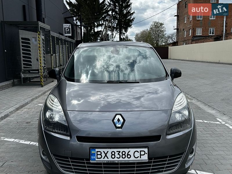 Фото Renault Scenic з оголошення AUTO.RIA