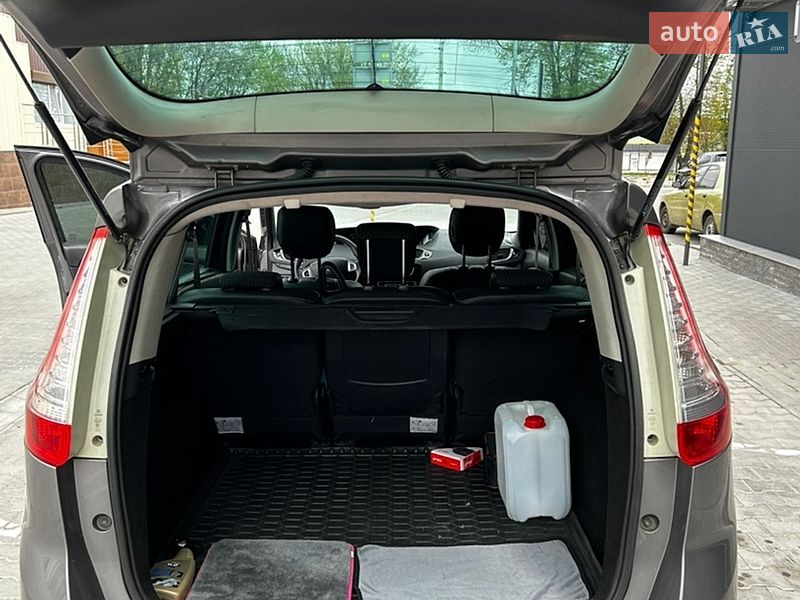 Фото Renault Scenic з оголошення AUTO.RIA