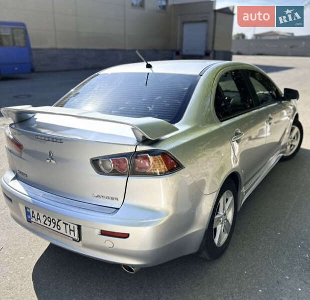 Фото Mitsubishi Lancer з оголошення AUTO.RIA