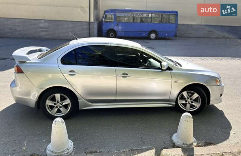 Фото Mitsubishi Lancer з оголошення AUTO.RIA