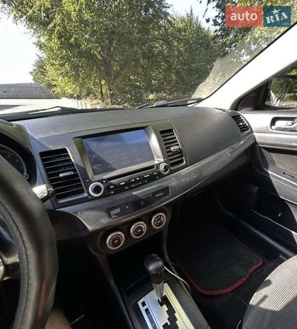 Фото Mitsubishi Lancer з оголошення AUTO.RIA