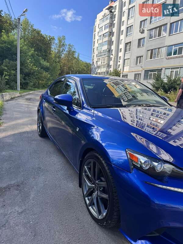 Фото Lexus IS з оголошення AUTO.RIA
