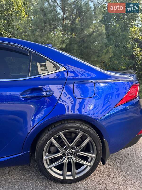 Фото Lexus IS з оголошення AUTO.RIA