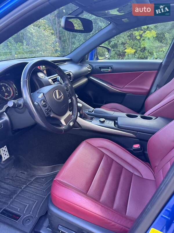 Фото Lexus IS з оголошення AUTO.RIA