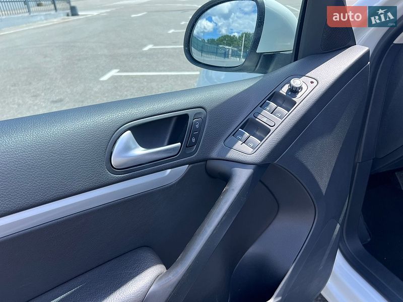 Фото Volkswagen Tiguan з оголошення AUTO.RIA