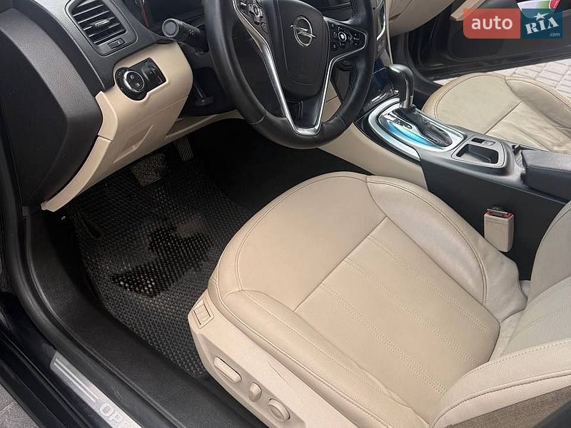 Фото Opel Insignia з оголошення AUTO.RIA