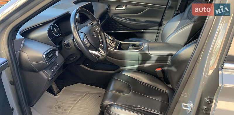 Фото Hyundai Santa FE з оголошення AUTO.RIA