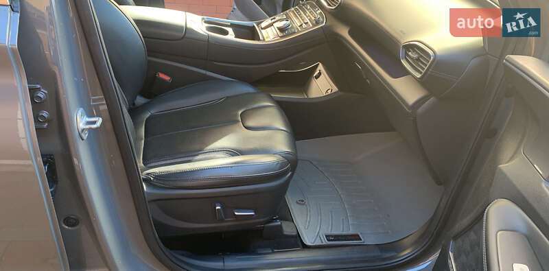 Фото Hyundai Santa FE з оголошення AUTO.RIA