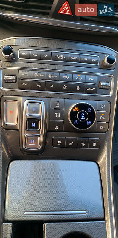 Фото Hyundai Santa FE з оголошення AUTO.RIA