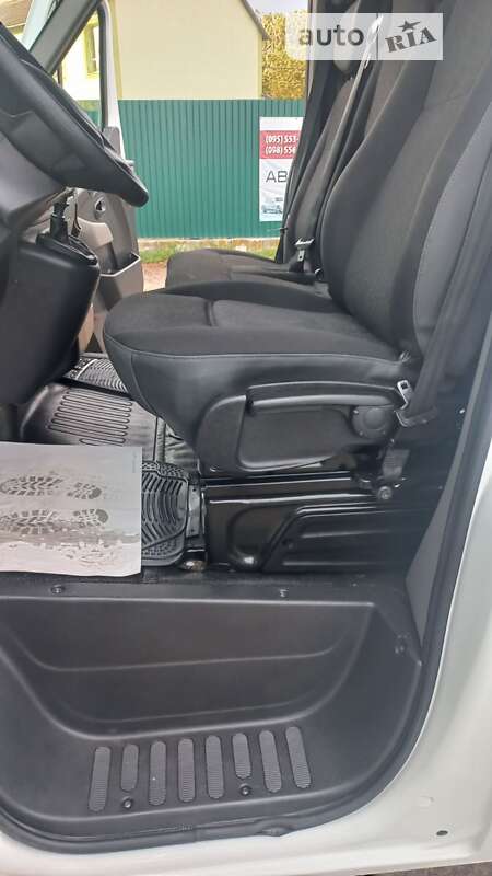 Фото Opel Movano з оголошення AUTO.RIA