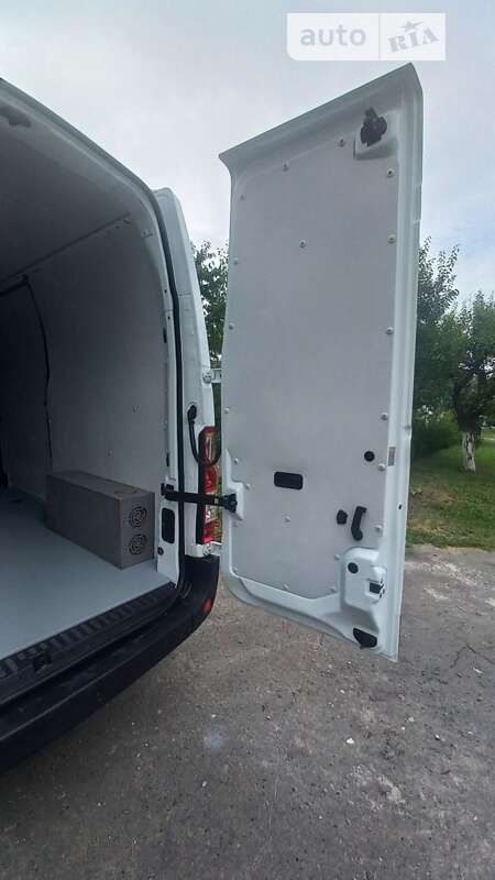 Фото Opel Movano з оголошення AUTO.RIA