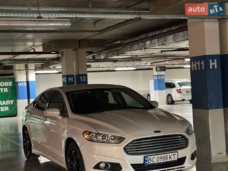 Фото Ford Fusion з оголошення AUTO.RIA